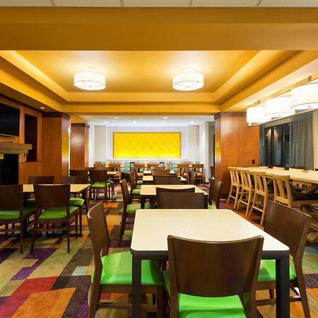 Fairfield Inn & Suites Louisville Downtown Екстериор снимка