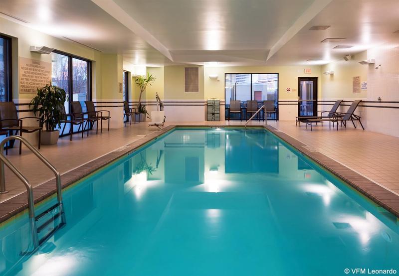 Fairfield Inn & Suites Louisville Downtown Екстериор снимка