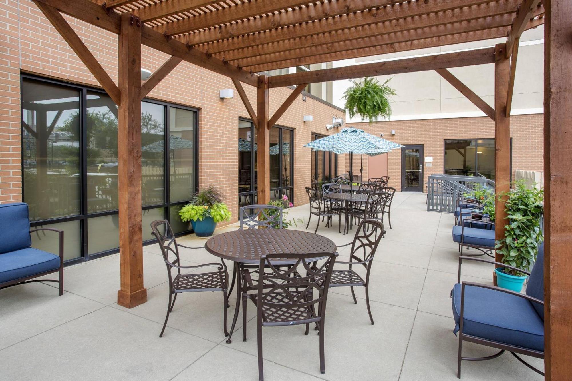 Fairfield Inn & Suites Louisville Downtown Екстериор снимка