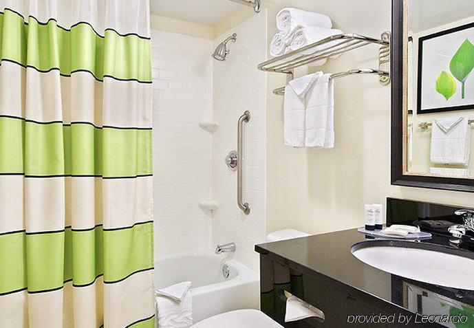 Fairfield Inn & Suites Louisville Downtown Екстериор снимка