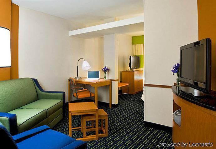 Fairfield Inn & Suites Louisville Downtown Екстериор снимка